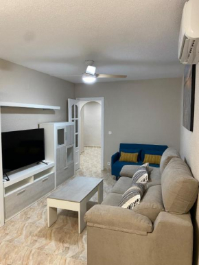 SOLYMAR LEVANTE Apartamento Completo LUJO Recien Reformado Piscina y Parking Comunitario